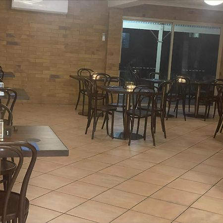 Wild Scotsman Motor Inn Gin Gin Qld Экстерьер фото