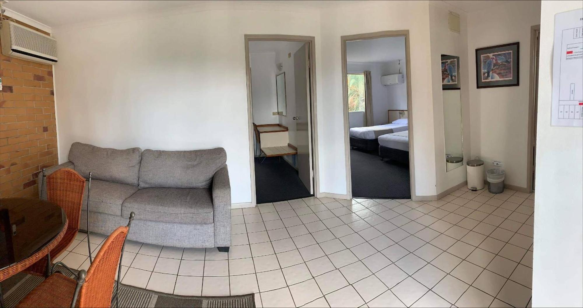 Wild Scotsman Motor Inn Gin Gin Qld Экстерьер фото