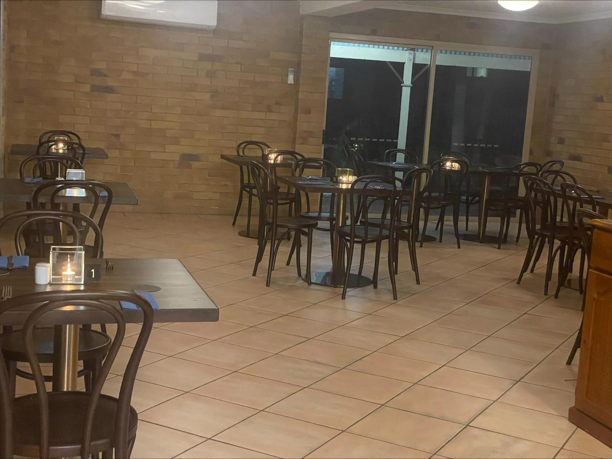 Wild Scotsman Motor Inn Gin Gin Qld Экстерьер фото