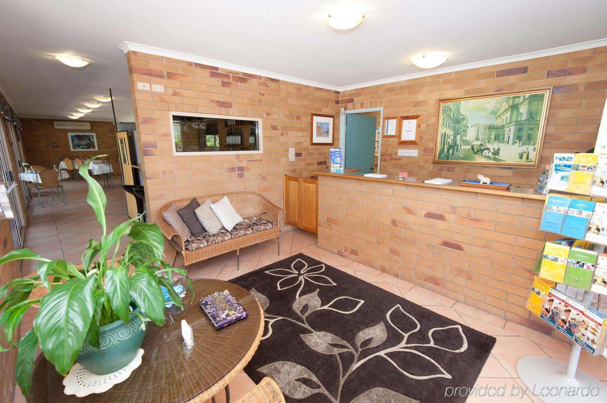 Wild Scotsman Motor Inn Gin Gin Qld Экстерьер фото